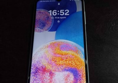 Vendo Samsung a23 blanco bloqueado, está como nuevo
