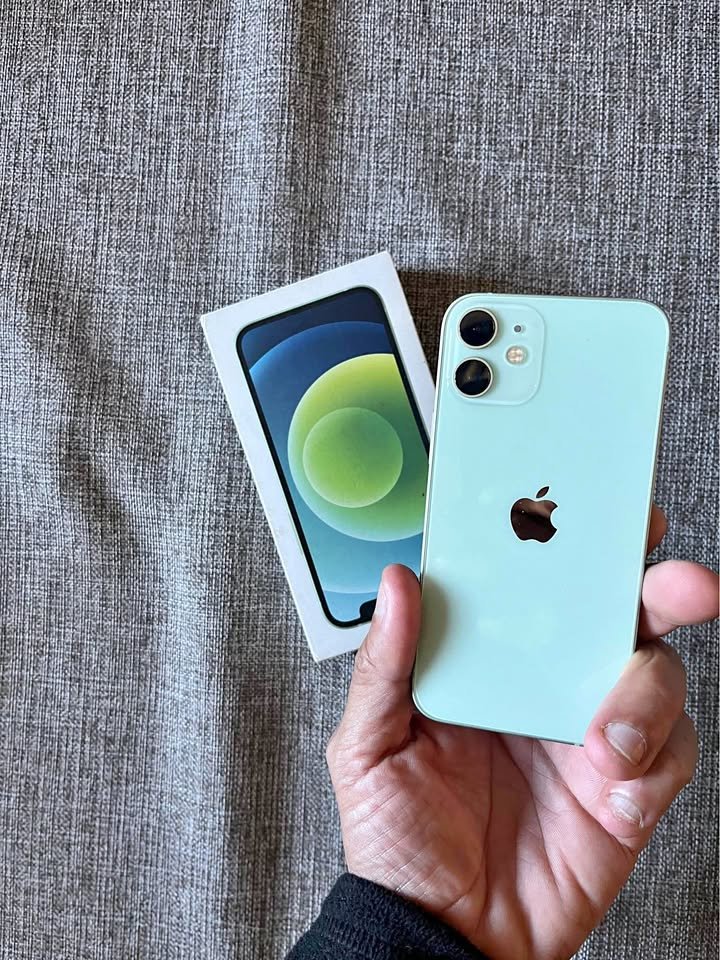 iPhone 12 mini 128 gb. En excelente estado.