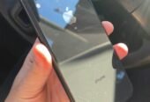 Iphone xr 100% y 64Gb minimo detalle atras no afecta $180.000