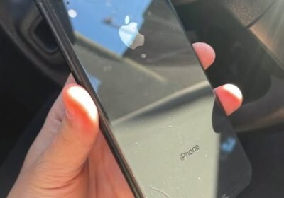 Iphone xr 100% y 64Gb minimo detalle atras no afecta $180.000