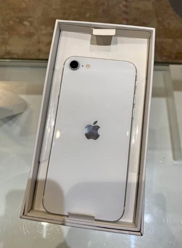 VENDO IPHONE SE 2020