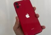 IPhone 11 (99% 64Gb) trizado atras no afecta funcionamiento 220mil