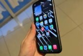 IPhone 11 (84% 128GB) $270.000 recibo iphone menor