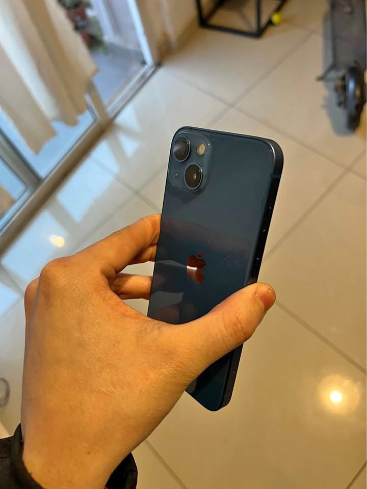 IPhone 13 73% y 138Gb (impecable) recibo iphone menor 450mil