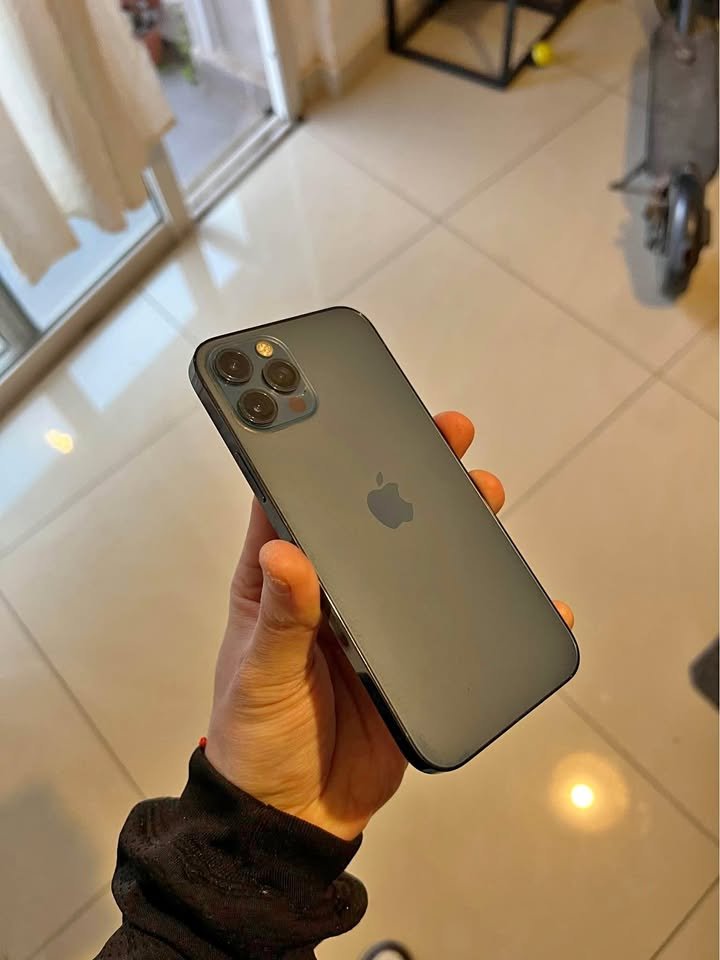 Iphone 12 pro (76% y 128gb) impecable (recibo iphone menor) 450mil