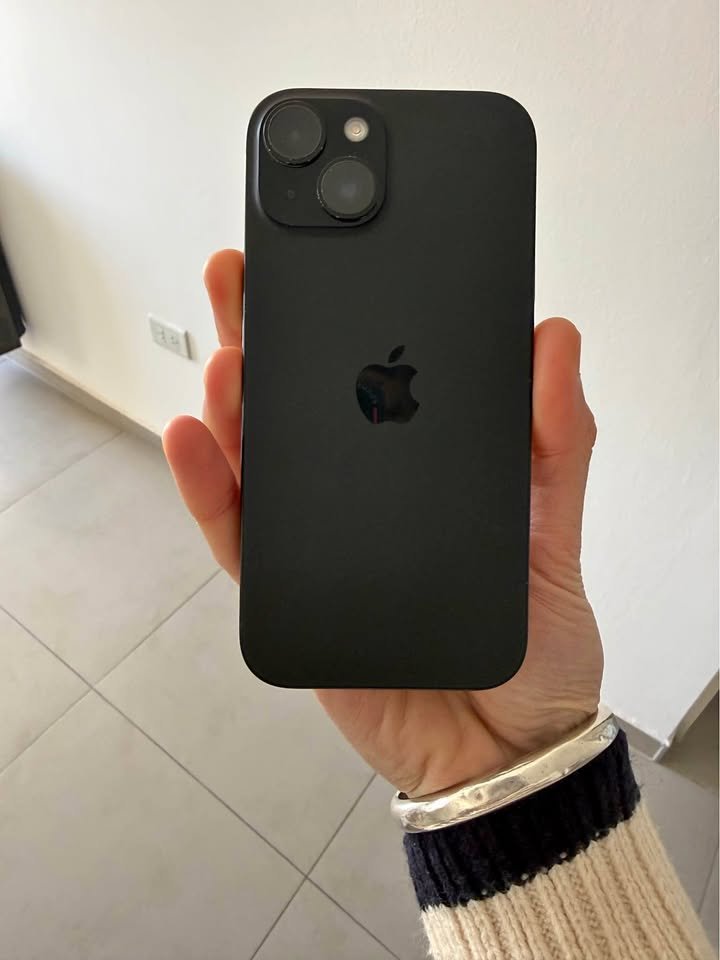 Iphone 15 negro – 128gb – 90% bat – incluye caja