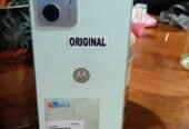 Vendo moto g 54 meses de uso