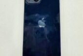 Vendo phone 13 con cargador y 4 fundas de regalo
