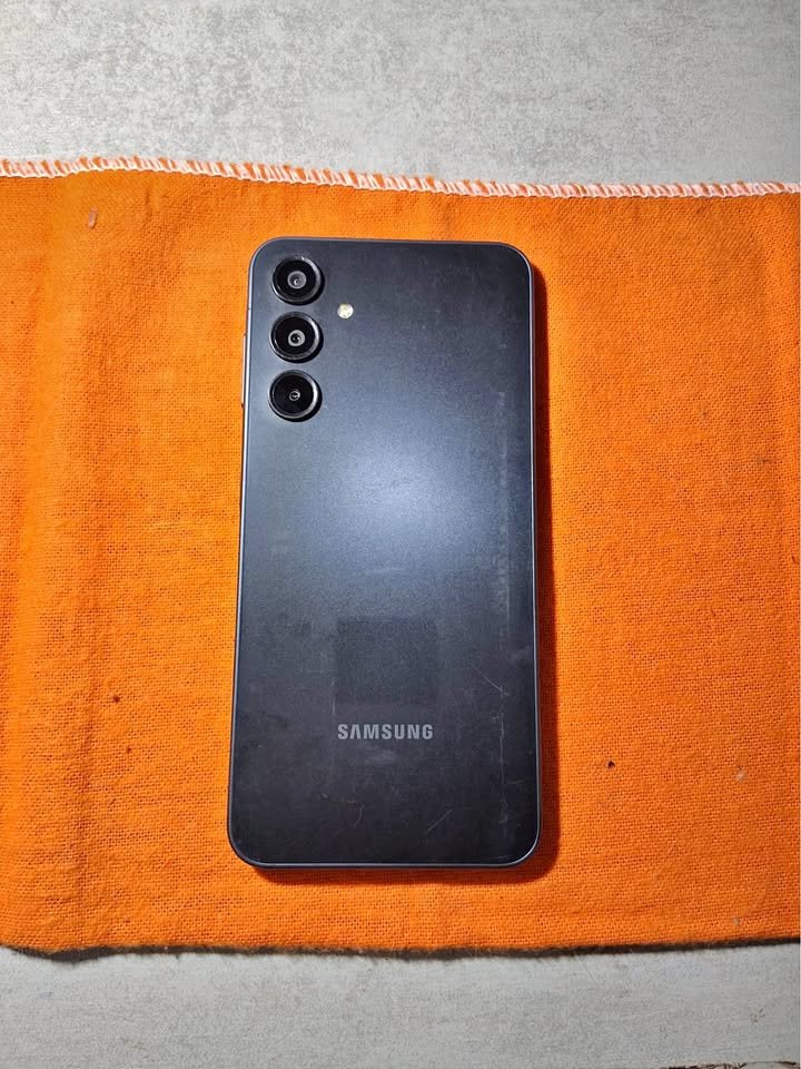SAMSUNG A16