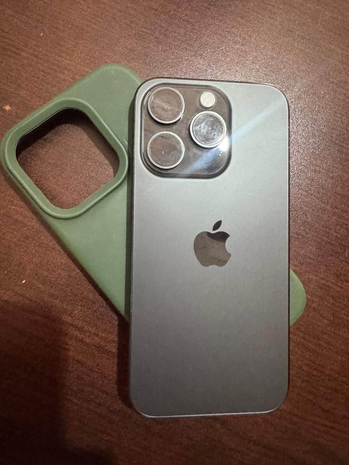 VENDO RECIBO MENOR Y DIFERENCIA 15PRO 128 gb 82%