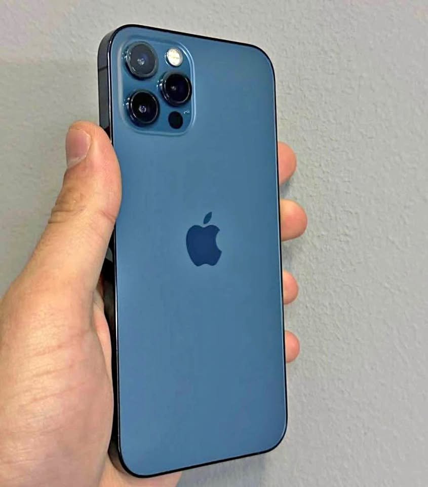 Vendo iPhone 12 Pro impecable