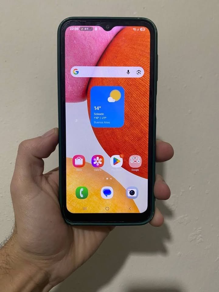Samsung A14 impecable liberado de fabrica 128gb tengo la caja llevo a domicilio aproveché!!