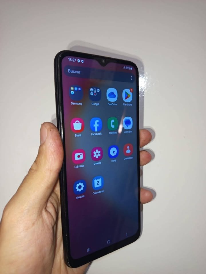 Vendo Samsung a04e liberado de fabrica Sin detalles Llevo a domicilio aproveché!!!