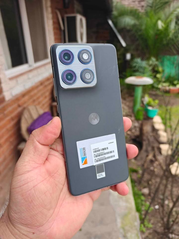 Motorola egde 70