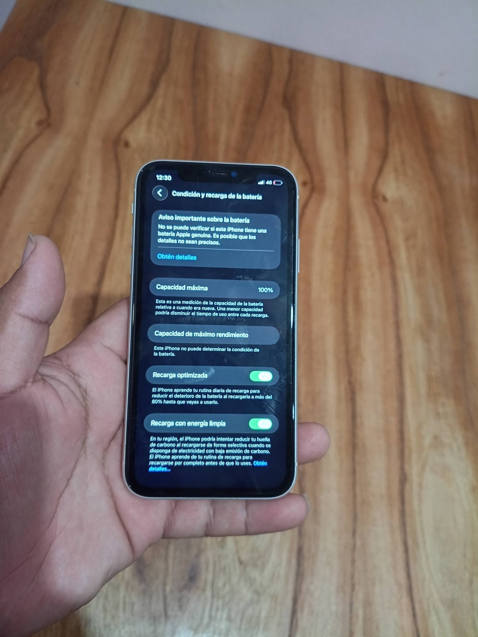 iPhone 11 impecable libre !!