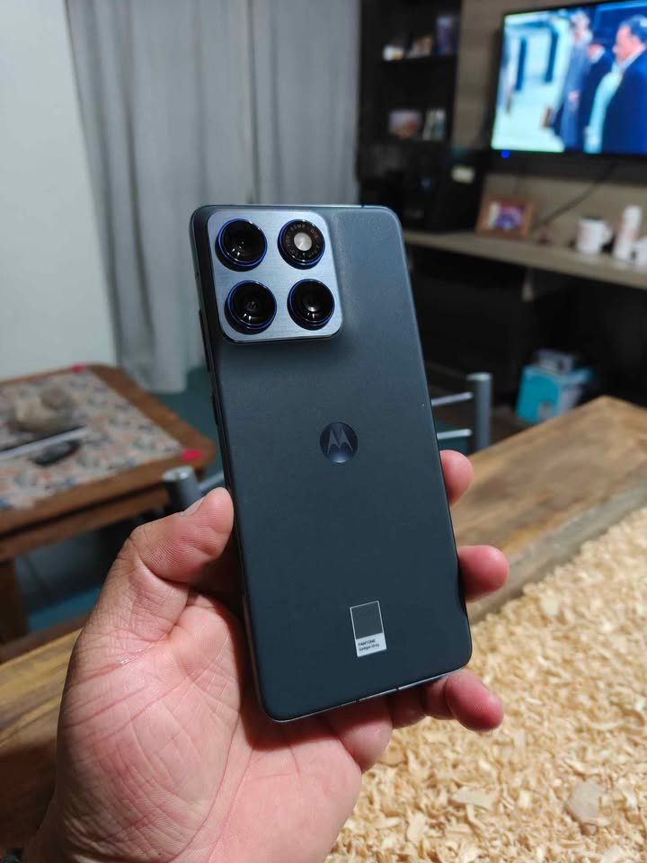 Motorola edge 70