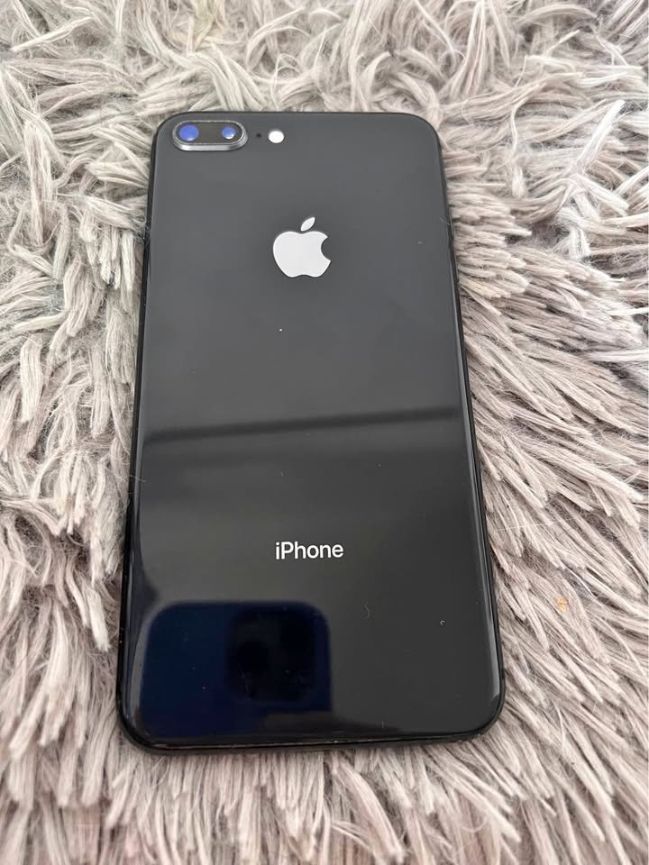 IPHONE 8 PLUS