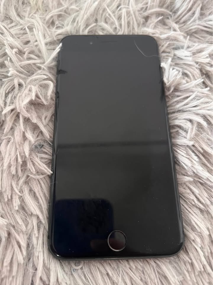 IPHONE 8 PLUS