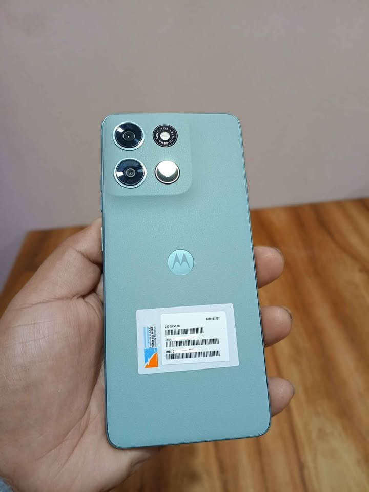 Moto g56 LIBRE A ESIM