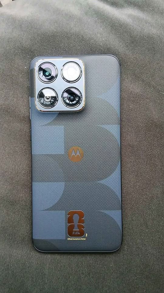 Moto Edge 70 Fusión Edición FIFA 2026, Vendo O Permuto Por Menor Y Diferencia!