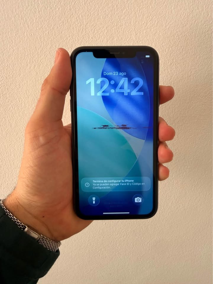 iPhone 11