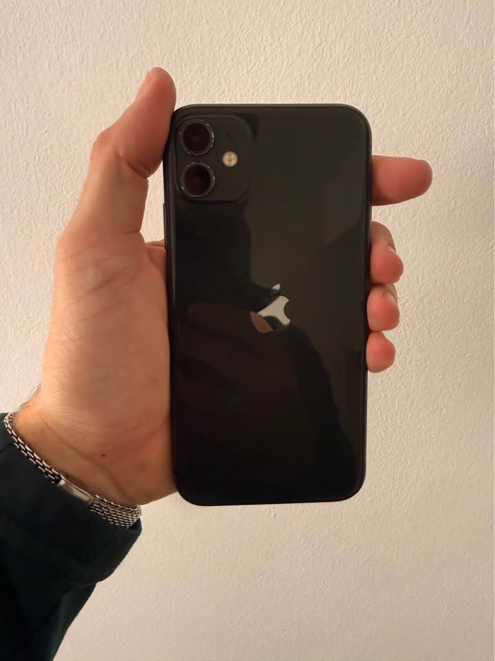 iPhone 11