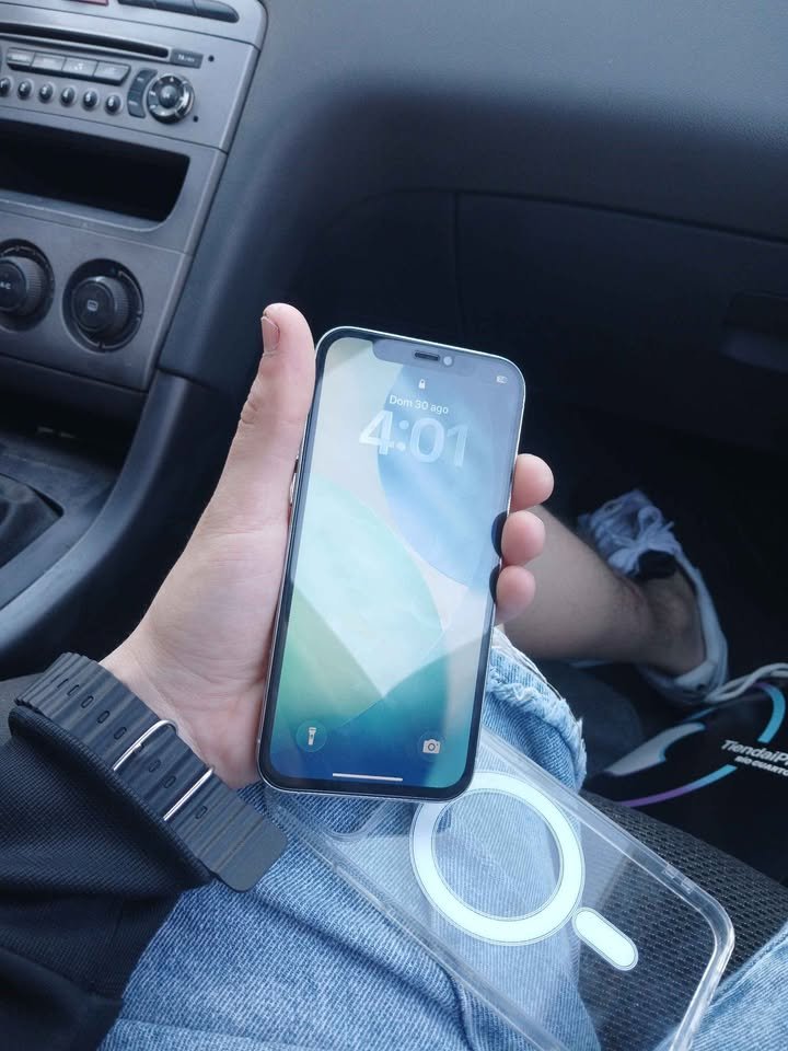 Vendo 12 pro libre de todo