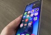 iphone 13 – 80% y 128GB – no le anda la selfie (pero si face id) 350mil (recibo menor)