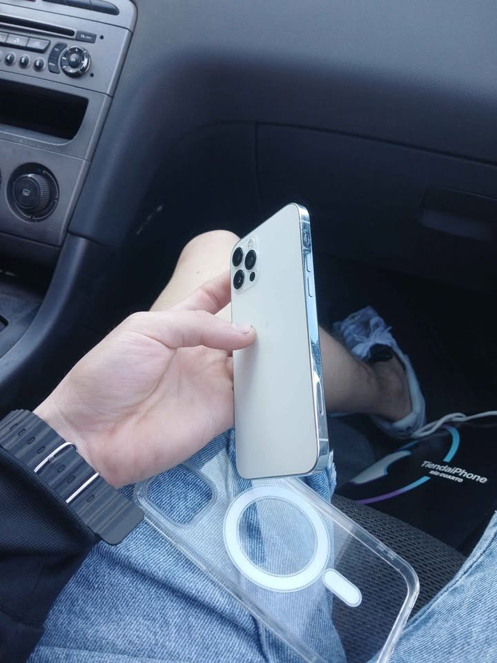 Vendo 12 pro libre de todo