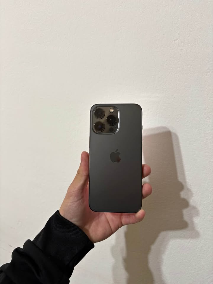 Vendo iPhone 13 Pro impecable funda y cargador