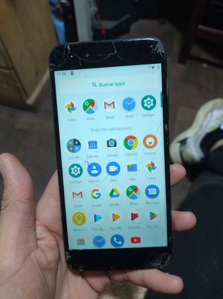 Célulae básico anda todo normalmente redmia a1 libre bateria nueva