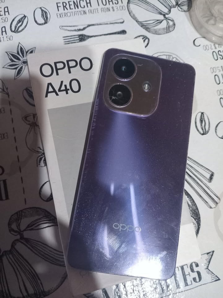 OPPO+A40+(+256+GB+//+4+GB+RAM+++4GB+RAM+VIRTUAL)