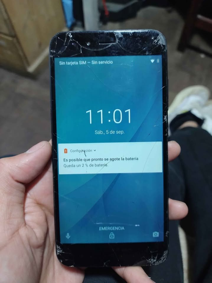 Redmi a1 anda todo normalmente libre bateria nueva