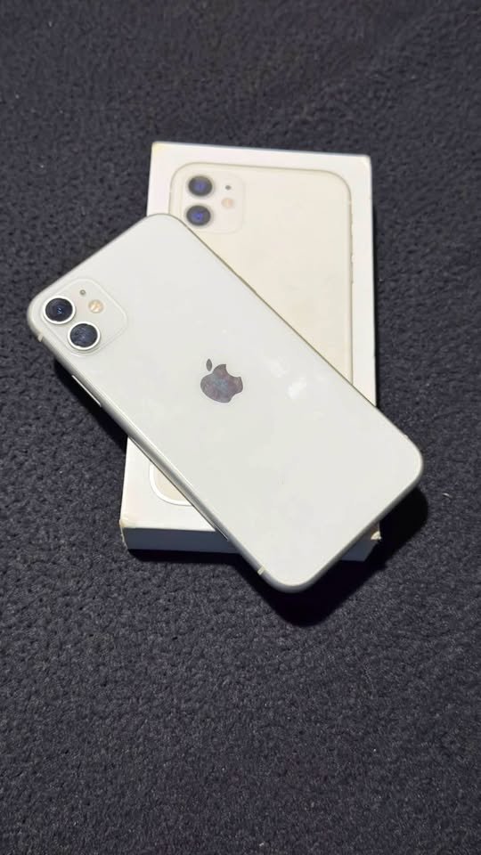iPhone 128 GB, Libre de Fábrica, Impecable,Caja Original”.