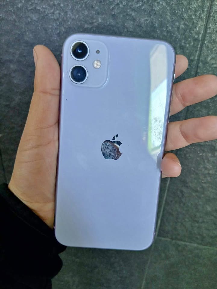 iPhone 11