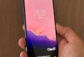 Vendo SAMSUNG A30 libre 32gb 3ram huella , IMPECABLE, NO PERMUTO