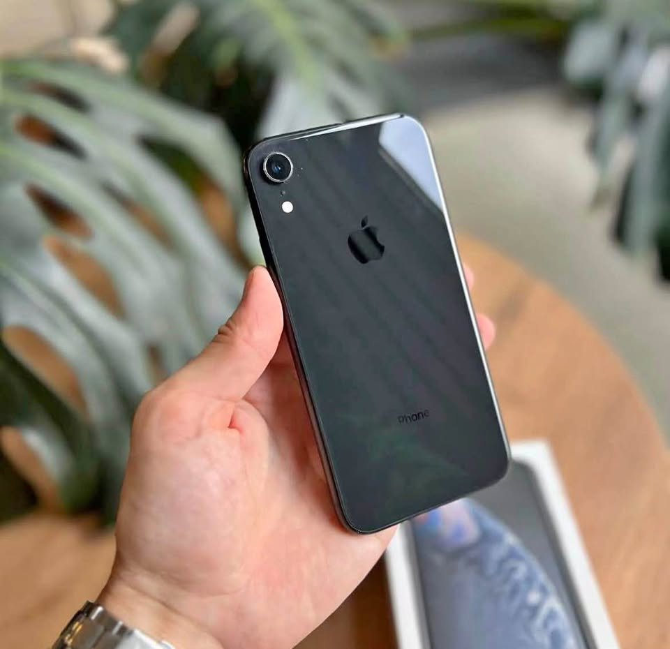 Vendo iPhone XR (77%) 64GB (recibo iphone menor) 200mil sin detalmes