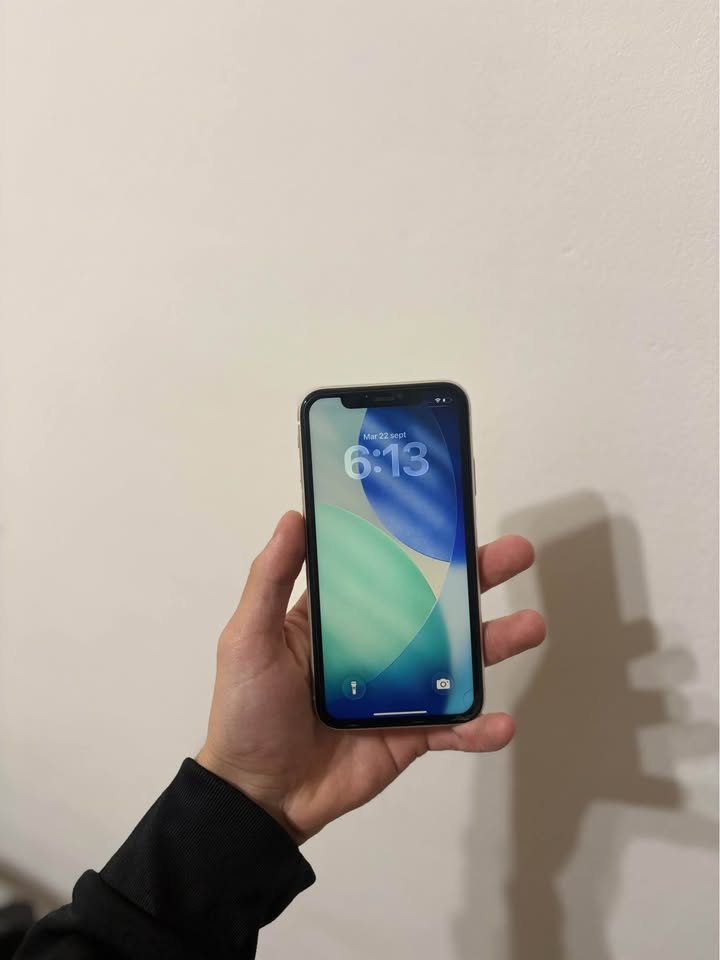 iPhone 11 blanco de 128gb liberado