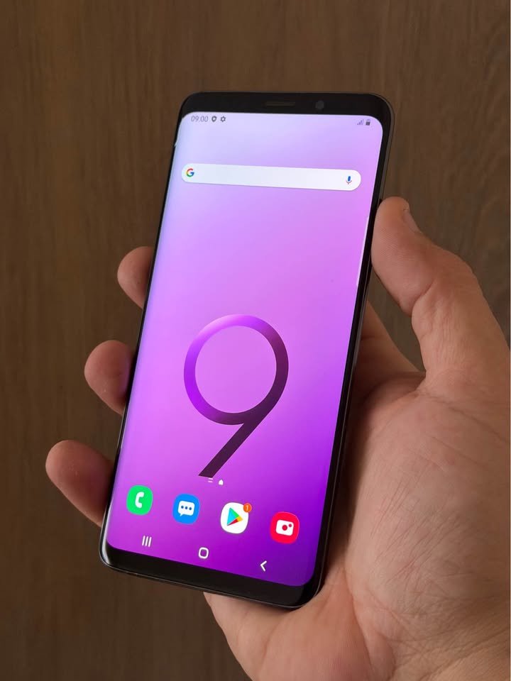 Vendo Samsung S9 plus libre 64gb 6ram NFC , MÍNIMO DETALLE VIDRIO , NO PERMUTO