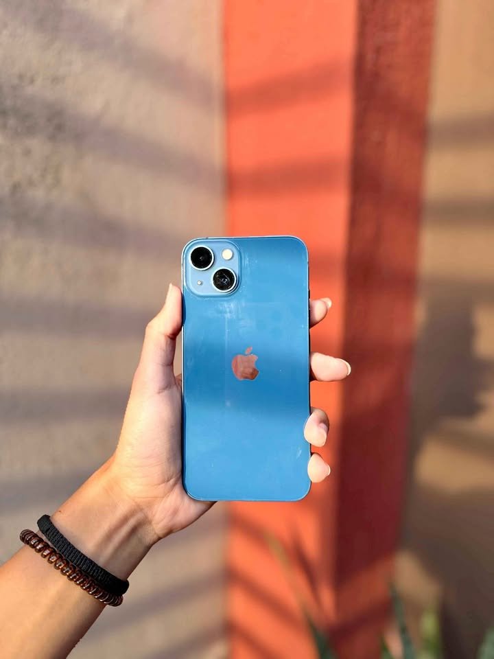 iPhone 13