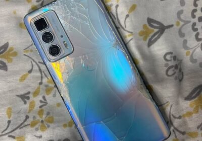 Vendo Motorola edge 20pro , liberado único detalle la tapa trasera pero no afecta su funcionamiento