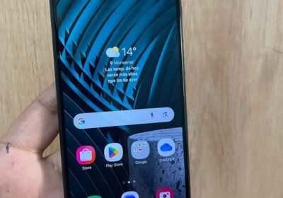 Samsung A02 libre de fabrica (único detalle la pantalla)