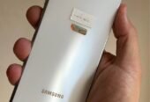 Vendo Samsung A22 libre 5G LIBRE MÍNIMO DETALLE VIDRIO , NO PERMUTO