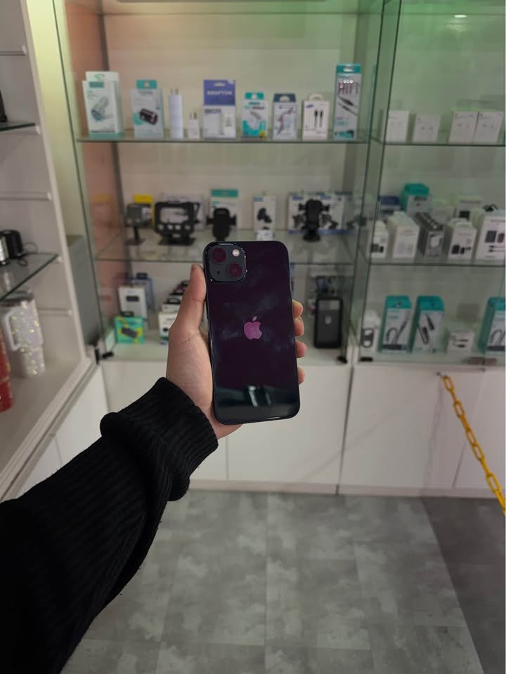 iPhone 13
