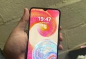 Vendo Samsung a04e 64 gb estéticamente impecable (no funciona wifi) en caja con su cargador