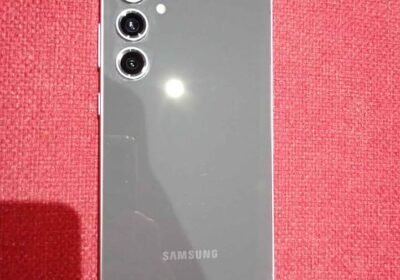 Samsung S23 fe 128 gb/ 8gb de ram + funda negra de silicona