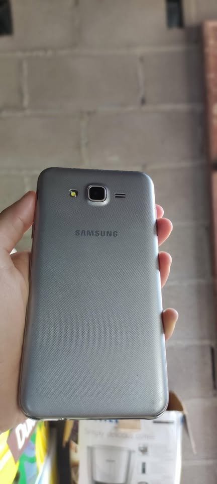 Liquido j7 neo libre