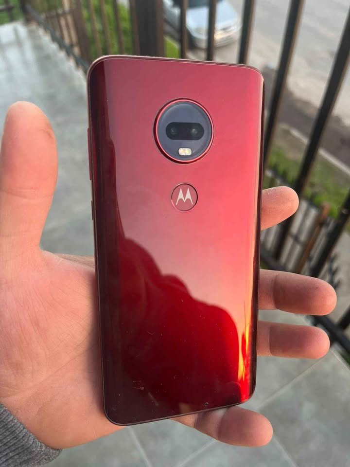 VENDO O PERMUTO POR IPHONE MOTOROLA G7 PLUS IMPECABLE