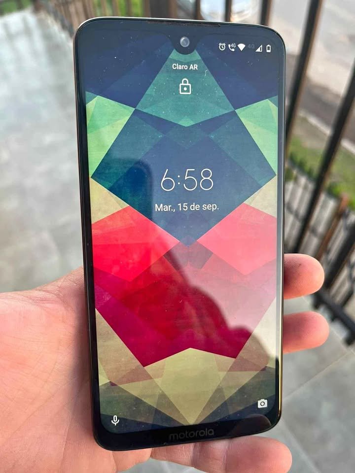 VENDO O PERMUTO POR IPHONE MOTOROLA G7 PLUS IMPECABLE