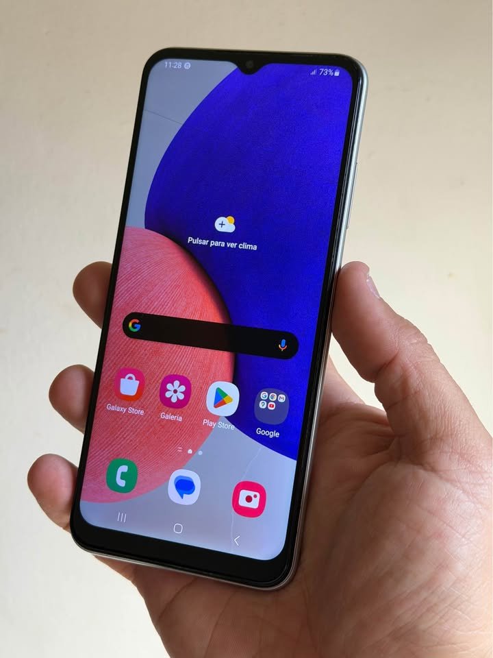 Vendo Samsung A22 libre 5G LIBRE MÍNIMO DETALLE VIDRIO , NO PERMUTO